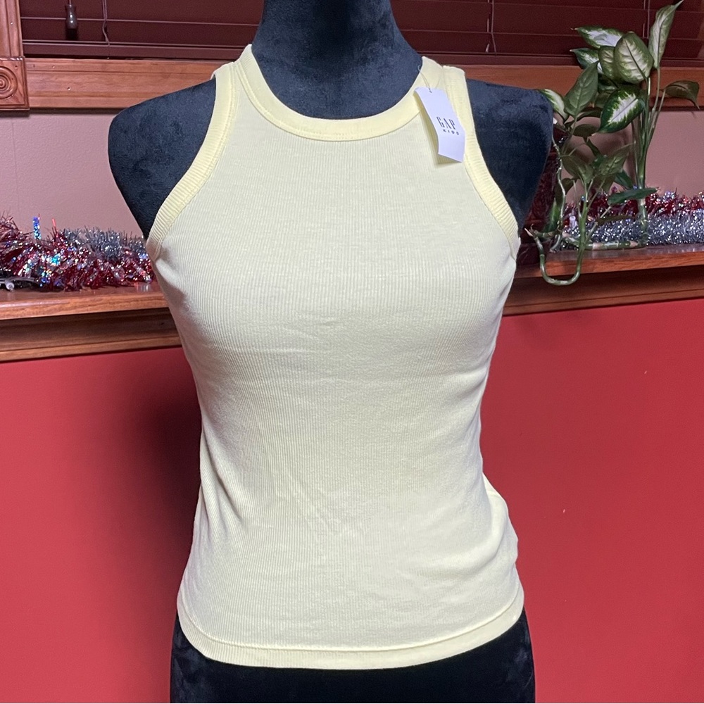 GAP KIDS YELLOW TANK TOP. NWT.    SIZE LARGE (10)